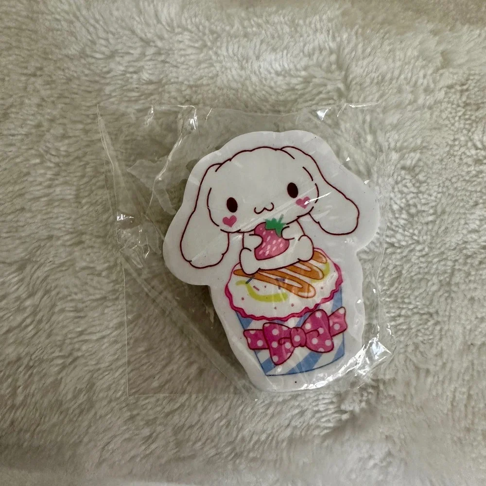 Cinnamoroll Cupcake Eraser Sealed Kawaii Sanrio Stationery Collectible